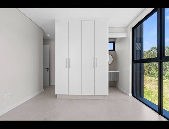 4 BEDROOM HOUSE FOR SALE IN SHEFFIELD BEACH